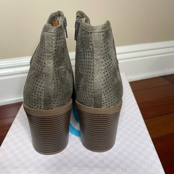 Soda Tarpon Bootie - Picture 5 of 5